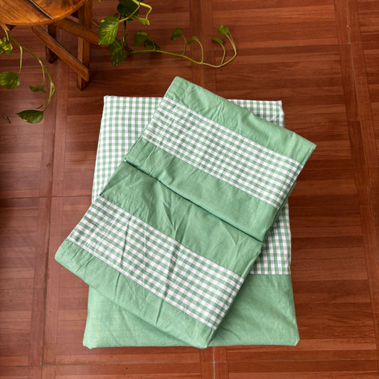 Vana (वन) – Classic Border Weave